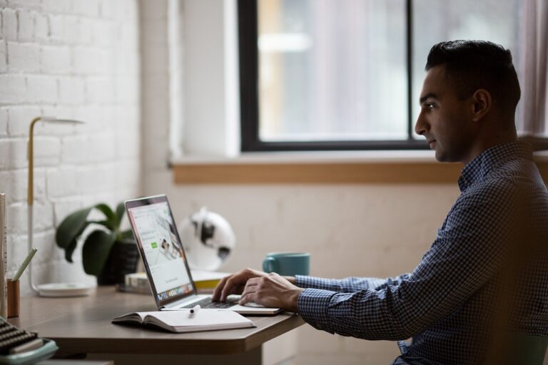 Leveraging Artificial Intelligence for Sales Optimization